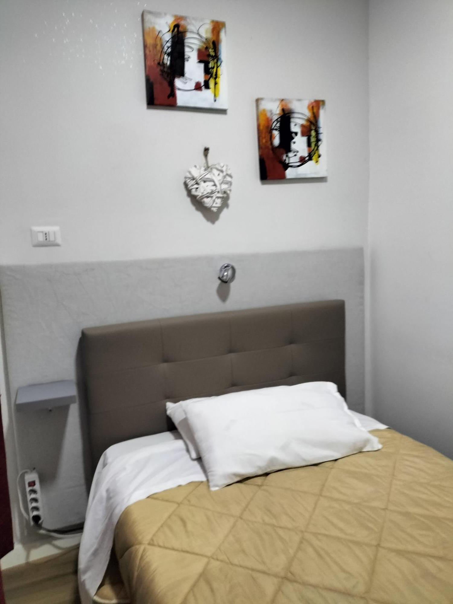 Bed and Breakfast Casa Di Edo Бриндизи Экстерьер фото